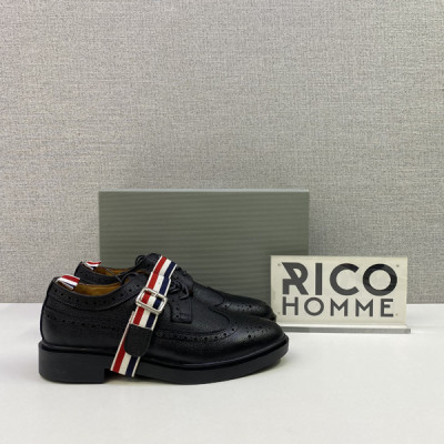 톰*라운 블랙 페블 RWB 스트랩 브로그 구두 (2type)