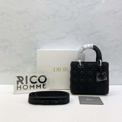 D올 카프스킨 레이디 울트라 매트 ABC 백 (20cm)