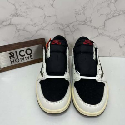 N*KE X 트래비스 스캇 조던1 레트로 로우 올리브