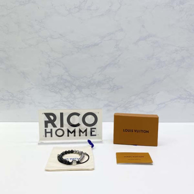 루이B통 MONOGRAM BEADS 그린원석 팔찌