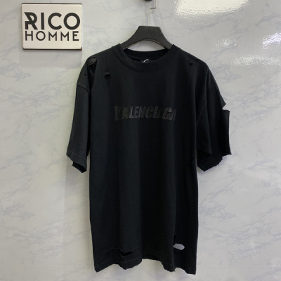 발렌시A가 디스트로이드 블랙 로고 빈티지 반팔티 (PREMIUM)