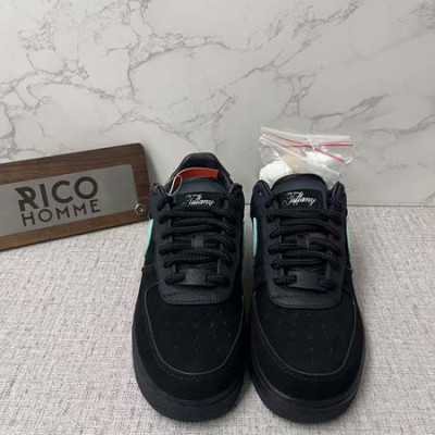 N*KE X 티*니 앤코 에어포스 1 로우