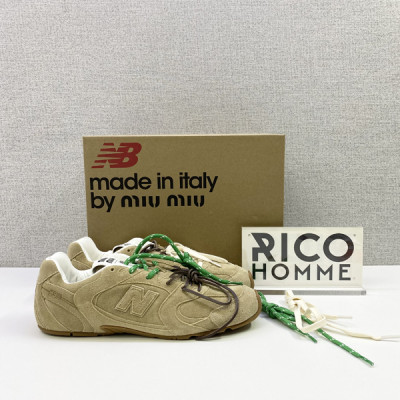 N.B X 미*미* 530 스웨이드 스니커즈