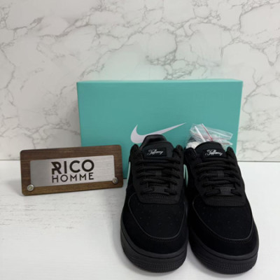 N*KE X 티*니 앤코 에어포스 1 로우