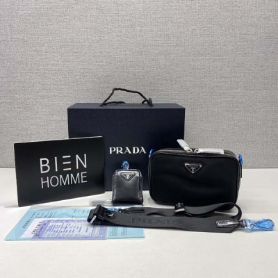 프RA다 리나일론 및 사피아노 가죽 크로스백