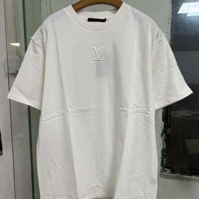 루이B통 엠보스드 LV로고 반팔티셔츠 (1:1 HIGH PREMIUM)