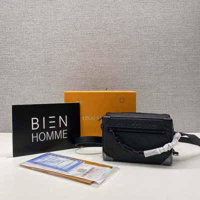 루이B통 미니 소프트 블랙 트렁크백