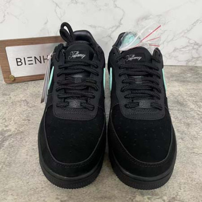 N*KE X 티*니 앤코 에어포스 1 로우