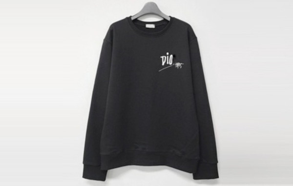 D올 X S투시 자수로고 맨투맨