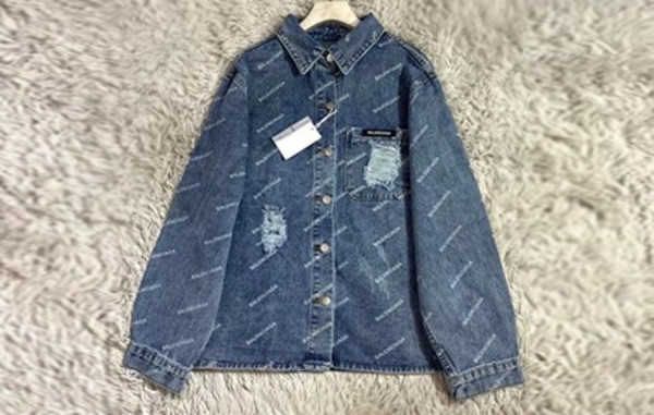 발렌시A가 리피트로고 데미지 데님자켓