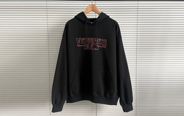 V.T.M 파리스 후드티셔츠 (HIGH QUALITY)