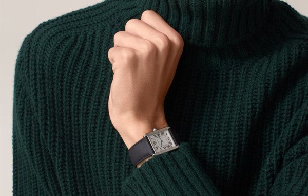 까르*에 탱크 솔로 스틸 가죽스트랩 라지 쿼츠 34.8mm×27.4mm 1:1 최상급 (싱크 97.6%)