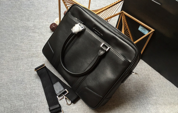 프RA다 아이코닉 포켓 브리프 케이스